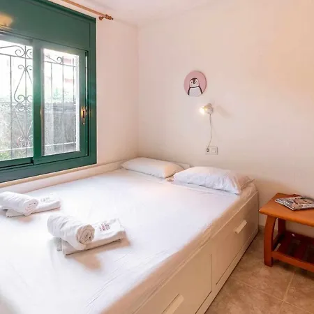 Apartment La Gaviota Bonito Apartamento Centro Sagaro Girona